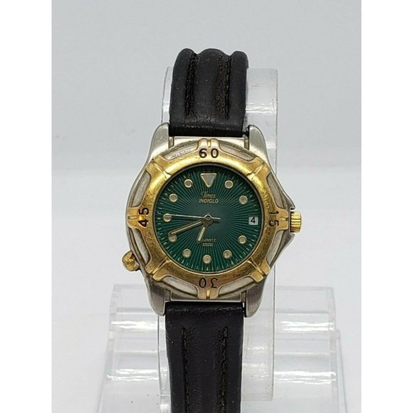 Vintage Timex Indiglo Women\'s 29mm Watch main image 10